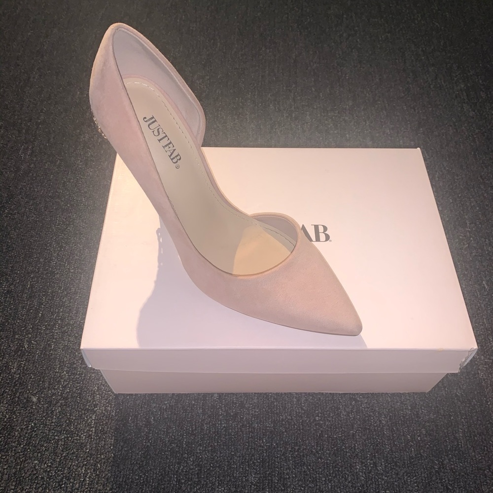 5’ high heels